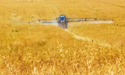 Chemical spraying ACDC licence training course Queensland